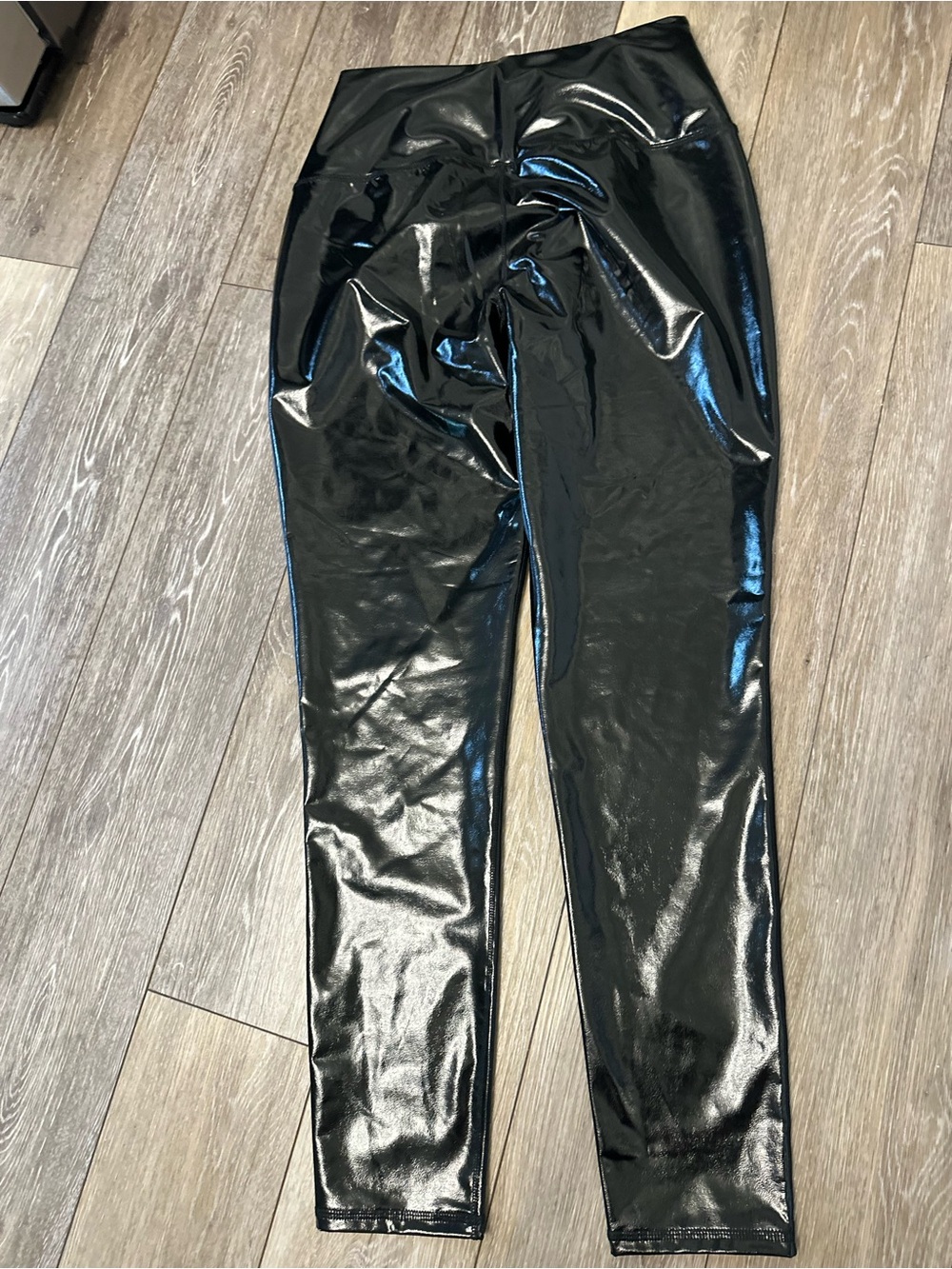 CALIA Patent Black High-Shine Faux Leather Leggings - Picture 3 of 3